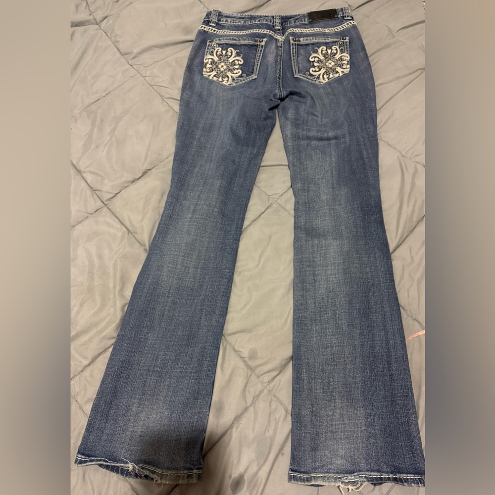 SOLD
Rock & Roll Cowgirl Dark Blue Skinny Jeans